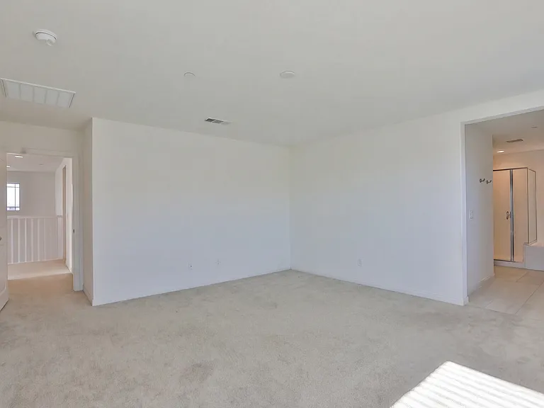 4551 Highland Ave — Photo 42