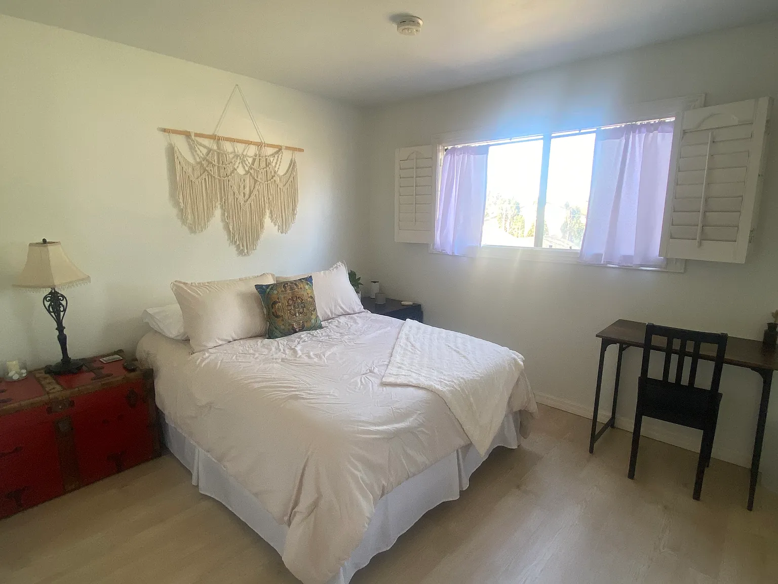3 bed, 2.5 bath, 1400 sqft, $2,000 — Photo 2