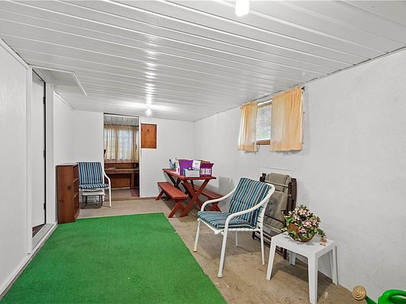 15th image of 380 Oliver Blvd #3