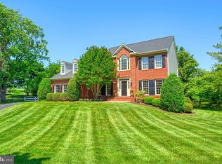 11104 Tommye Ln, Reston, VA 20194