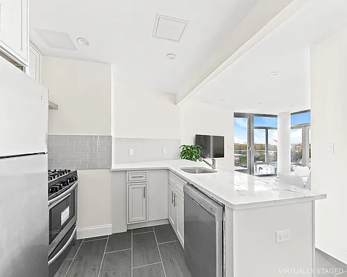 Rented by Compass | media 39