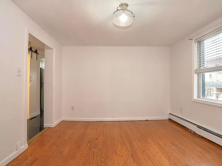509 7th St #1 — Photo 5