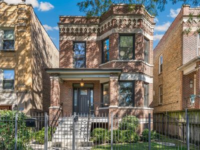 3855 N Christiana Ave, Chicago, IL, 60618