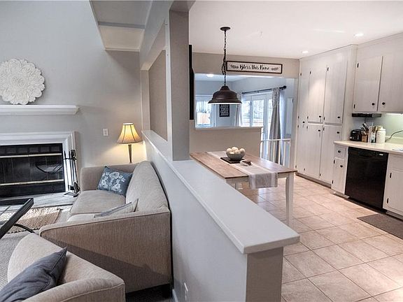 4th image of 8212 Stone River Ct
