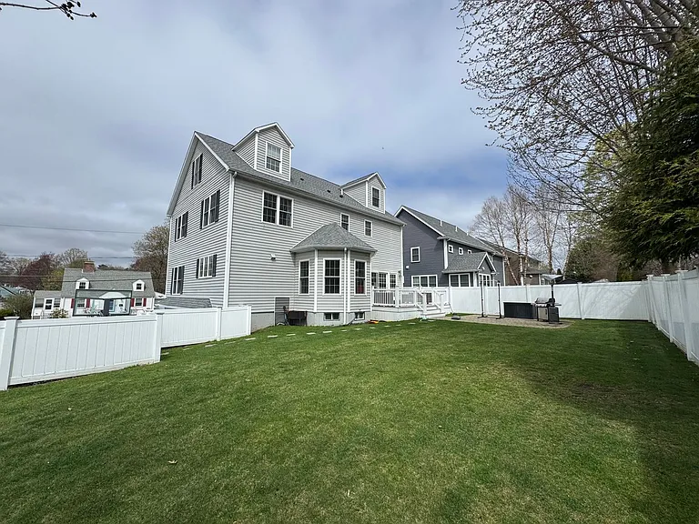43 Canterbury Rd — Photo 63