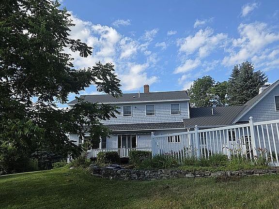 3rd image of 35 Pearl Rd