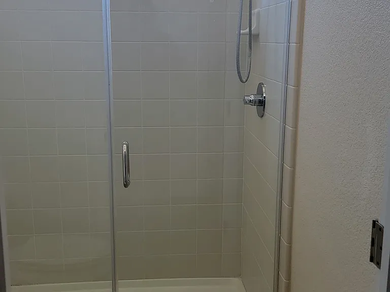 2486 Boxwood St — Photo 9