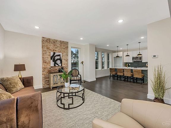 3rd image of 5617 Arnsby Pl