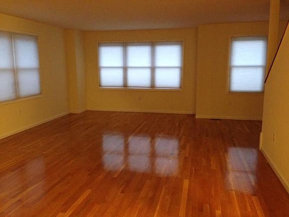 Sunny / Open Family Room