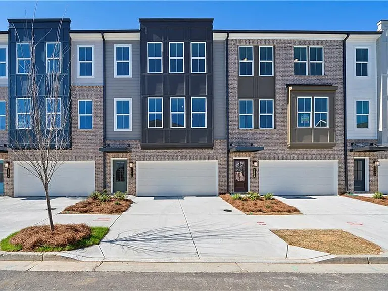 2676 Creek View Ter — Photo 1
