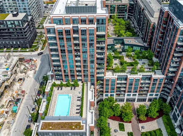 31 Tippett Rd #460, Toronto, ON M3H 0C8