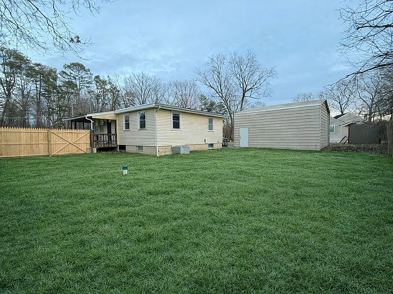 2502 Range Rd — Photo 3