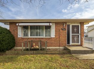 6109 Wisconsin St, Hobart, IN 46342