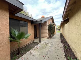 1730 E Babcock Ave, Visalia, CA 93292