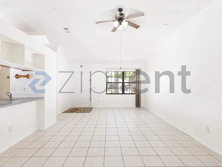2251 SE Rainier Rd — Photo 3