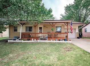 2118 Lewis St, Salina, KS 67401