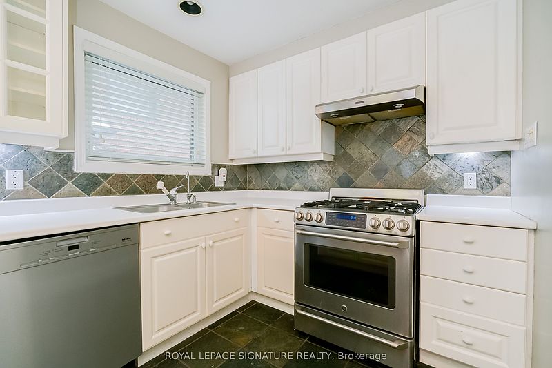 Toronto House for rent - 4 Bedrooms — photo 9