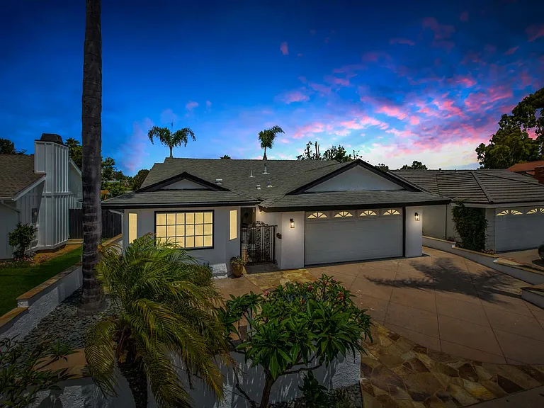 23495 Porter Cir — Photo 1