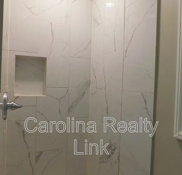411 Gray Dr — Photo 9