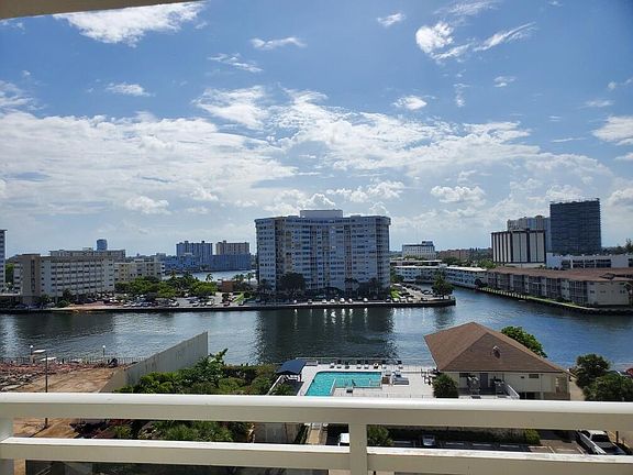 4th image of 1849 S Ocean Drive #802
