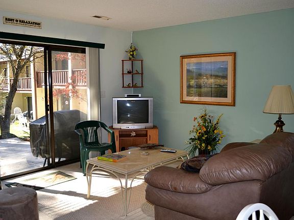 2nd image of 107 Wilshire Heights Dr