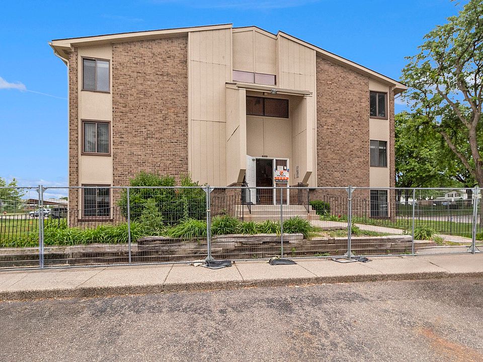 East side of the building - East Entrace