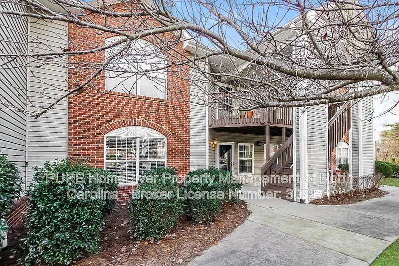 2630 Ingleside Dr #1C