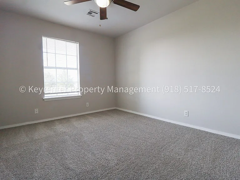 9134 E 24th St — Photo 24