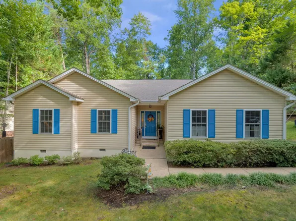 31 Stonewall Rd, Palmyra, VA 22963