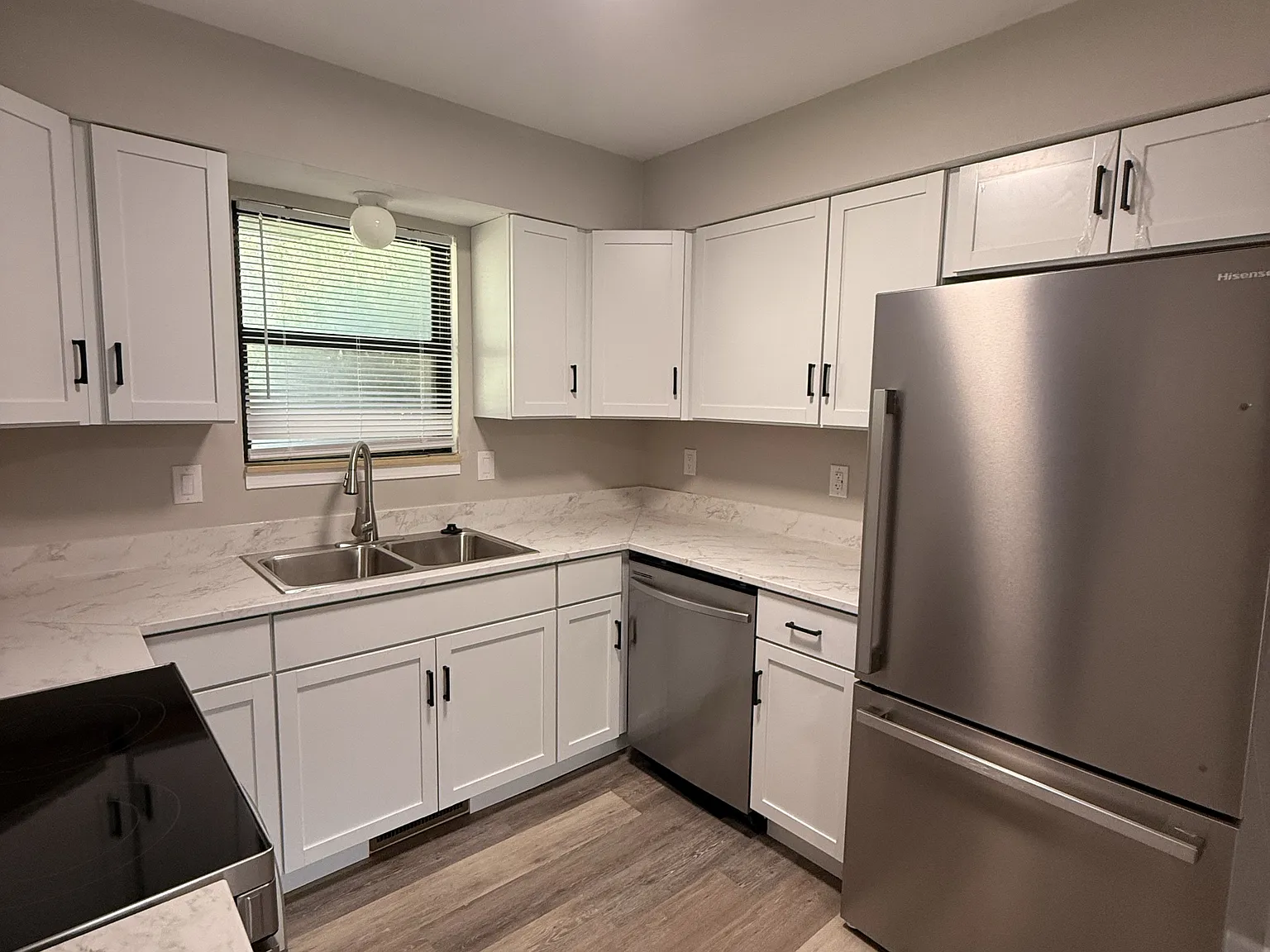 3440 West Sylvania Street #B - 1 — Photo 3