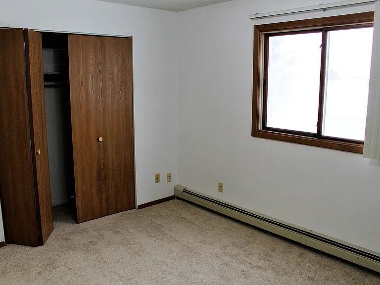 Benton Place — Photo 3