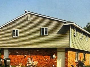 2213 Hickory St, Toledo, OH 43605