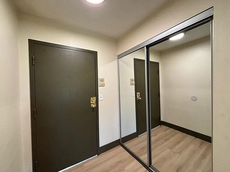 Breckenridge Davenport Apartments — Photo 103