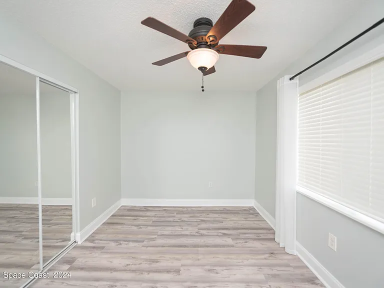 300 Nora Ave — Photo 18