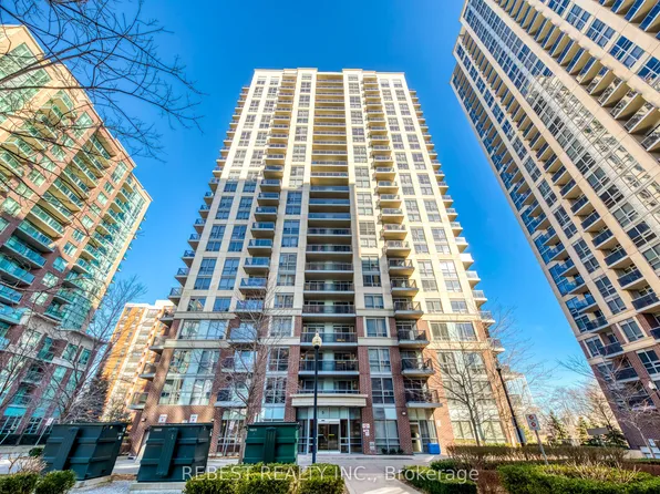 5 Michael Power Pl, Toronto, ON