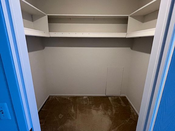 3rd image of 44327 Sunnyside Dr APT 203