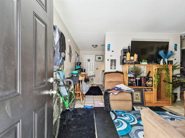 tampa-florida-444513852 picture