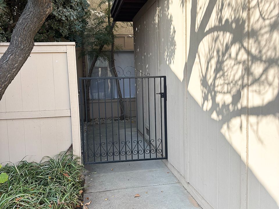 1st image of 1335 N Tam O Shanter Dr