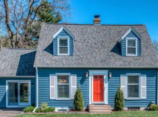 747 Lovell Ave, Roseville, MN 55113