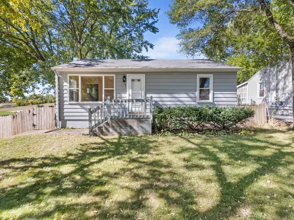 3145 16th St, Rockford, IL 61109