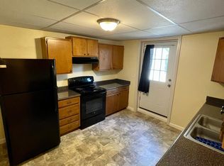 1 Emery St #B, Worcester, MA 01604