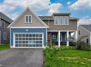 1426 Barrington Dr, Mount Joy, PA 17552
