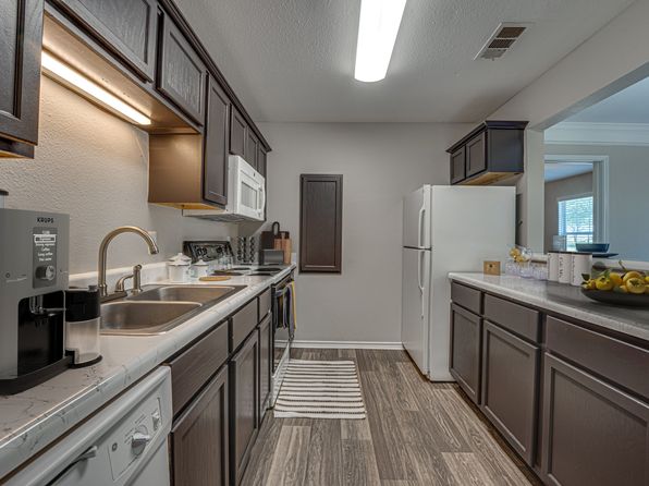 1661 Woodard Ave #610