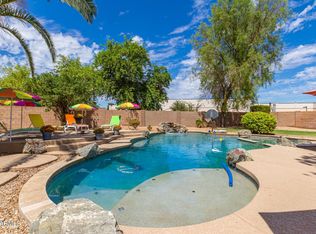 670 N Sunway Dr, Gilbert, AZ 85233