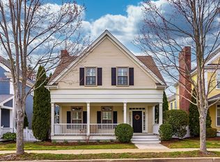 4 Maple St #4, Medfield, MA 02052