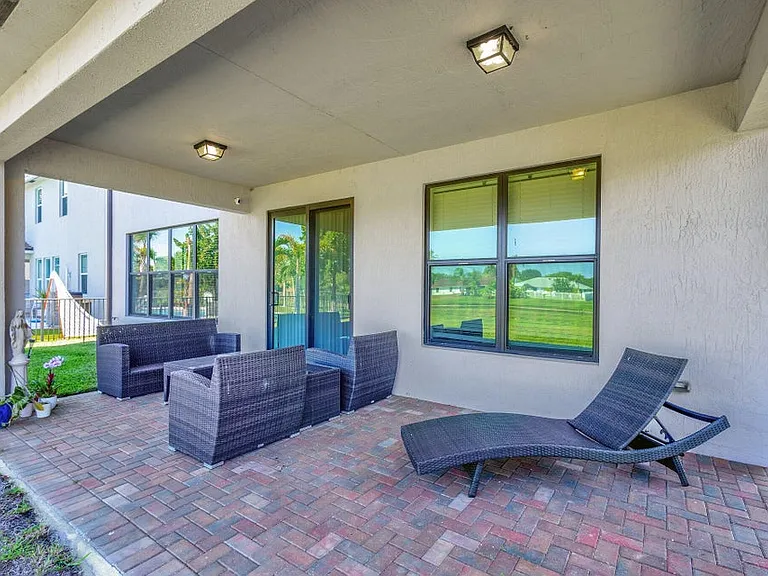 3244 Dunning Dr — Photo 10