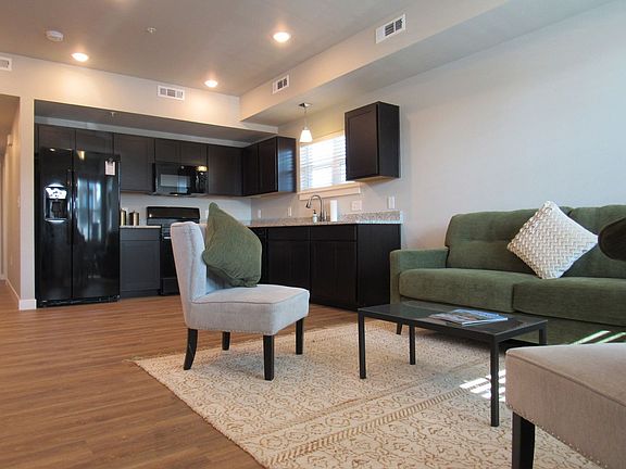 3rd image of 2602 N Cascade Ave #2525-102