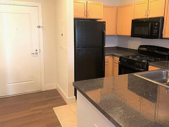 4th image of 800 4th St SW APT S117