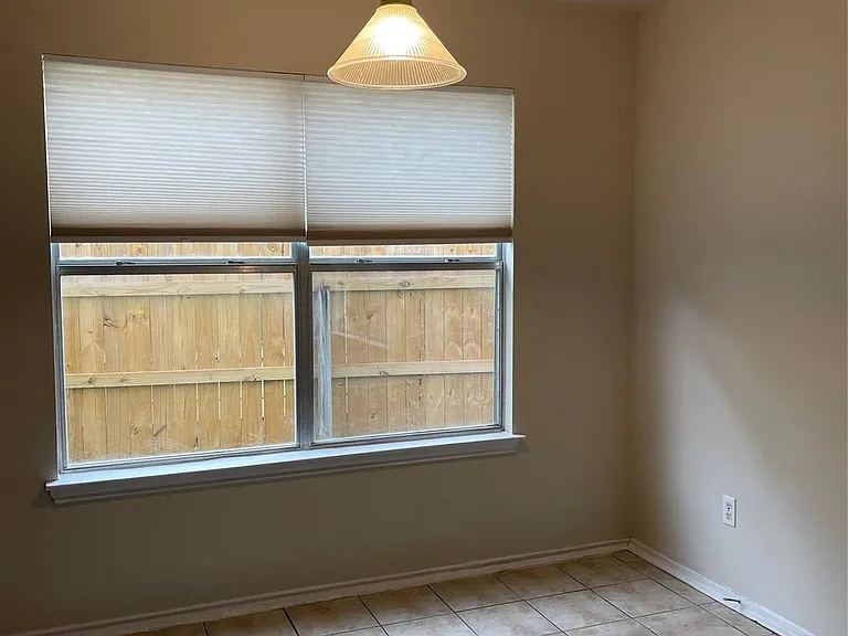1013 Christopher Ave #A — Photo 17