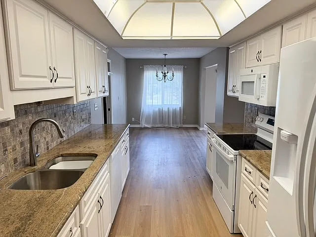 1013 Ardmore Way — Photo 11